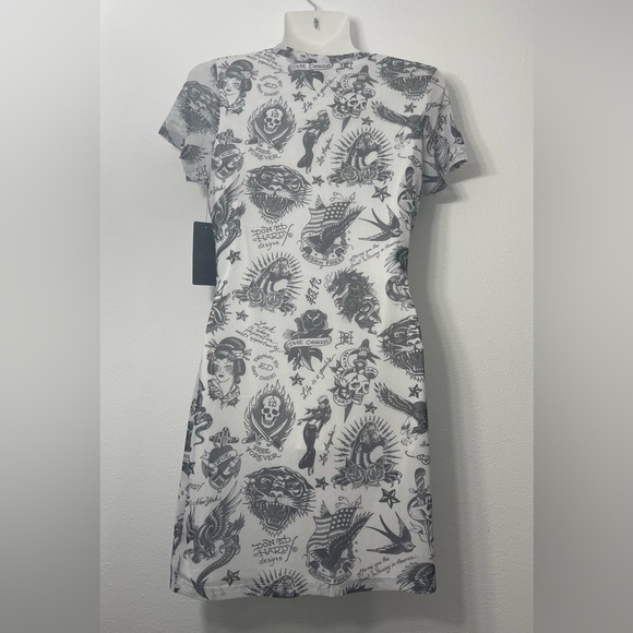 Ed Hardy Junior Size Dress in Small. - Picture 2 of 2